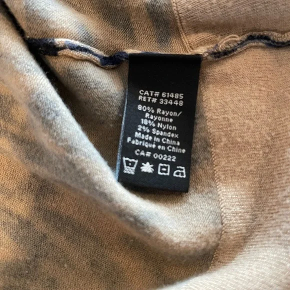 Jessica Patterned Crop Top- Size XS - Picture 5 of 10